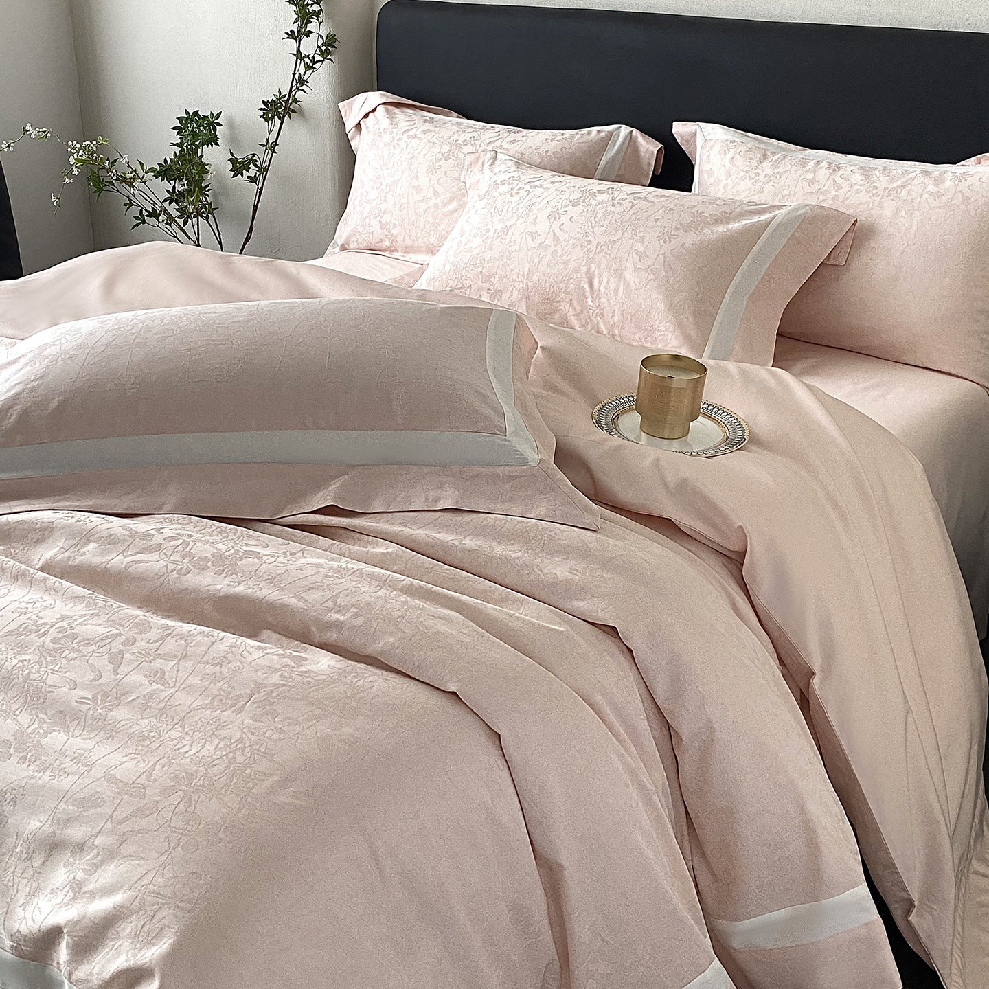 RegaliaSateen™ 4PCS Premium 100s Sateen Jacquard Bedding Set – Pure Cotton Sheet & Duvet Cover (Queen/King)