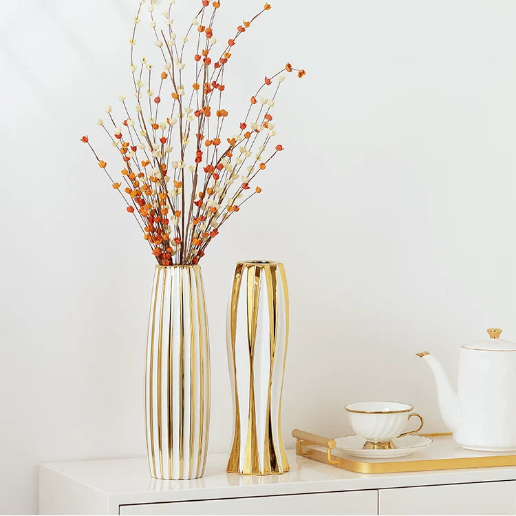 Château Luxe Gold Vase