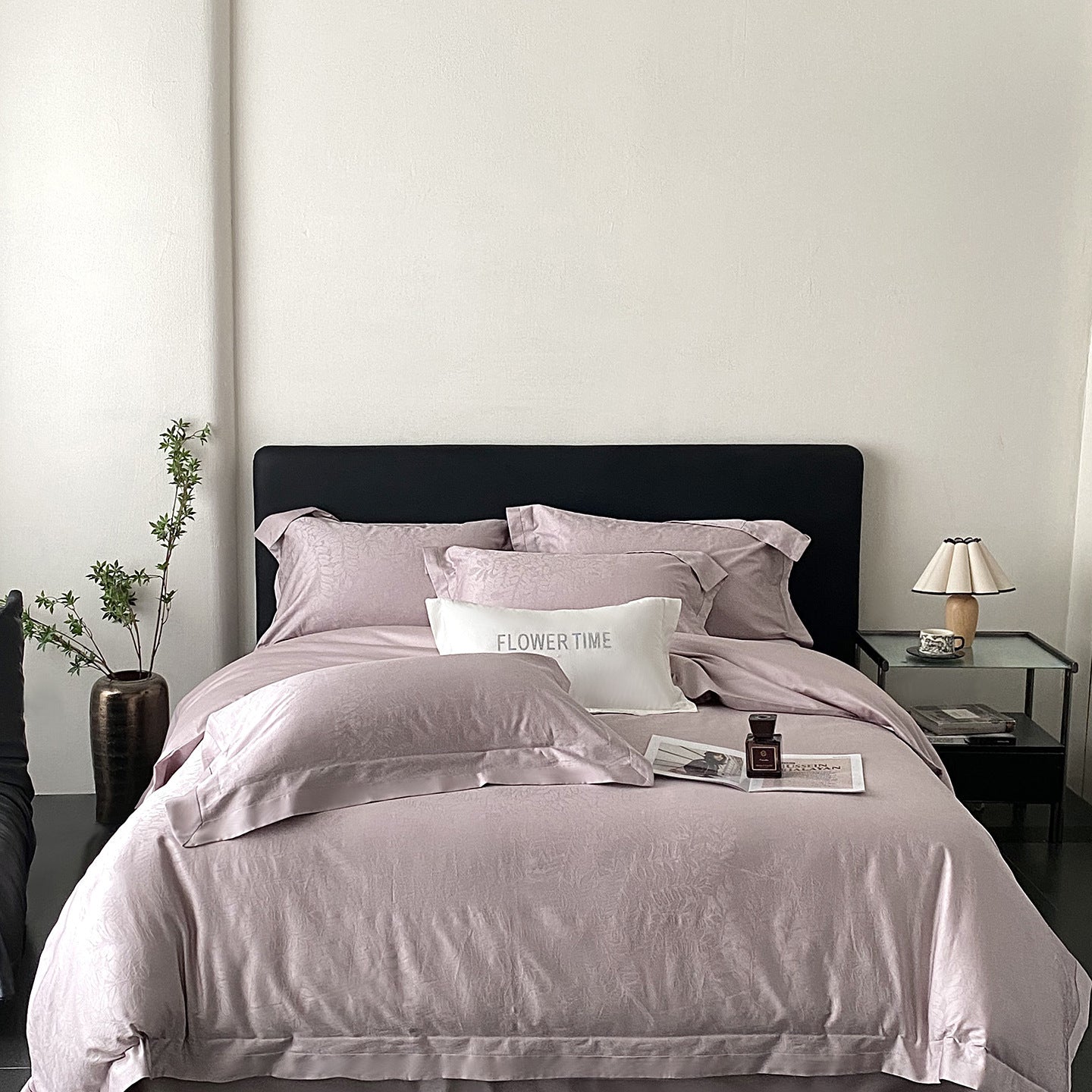 RegaliaSateen™ 4PCS Premium 100s Sateen Jacquard Bedding Set – Pure Cotton Sheet & Duvet Cover (Queen/King)