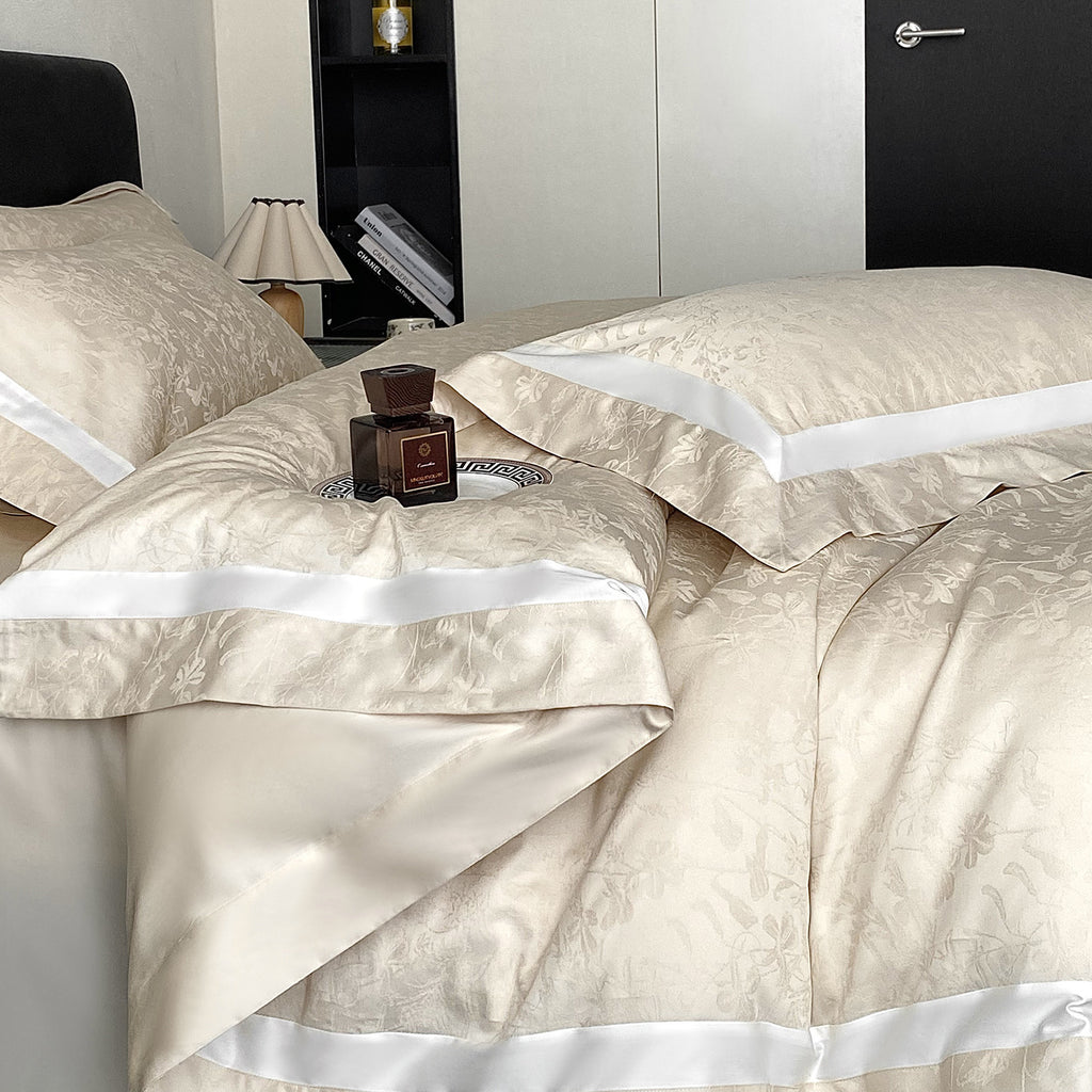 RegaliaSateen™ 4PCS Premium 100s Sateen Jacquard Bedding Set – Pure Cotton Sheet & Duvet Cover (Queen/King)