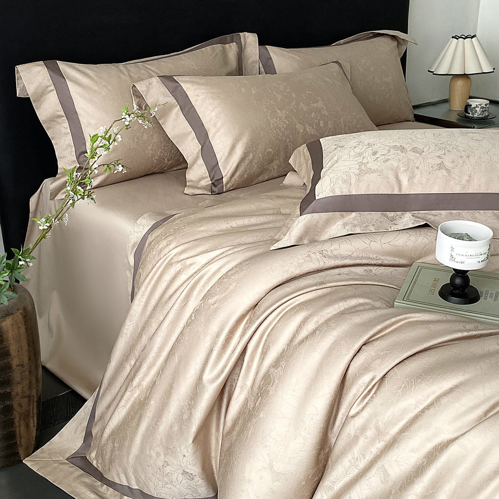 RegaliaSateen™ 4PCS Premium 100s Sateen Jacquard Bedding Set – Pure Cotton Sheet & Duvet Cover (Queen/King)