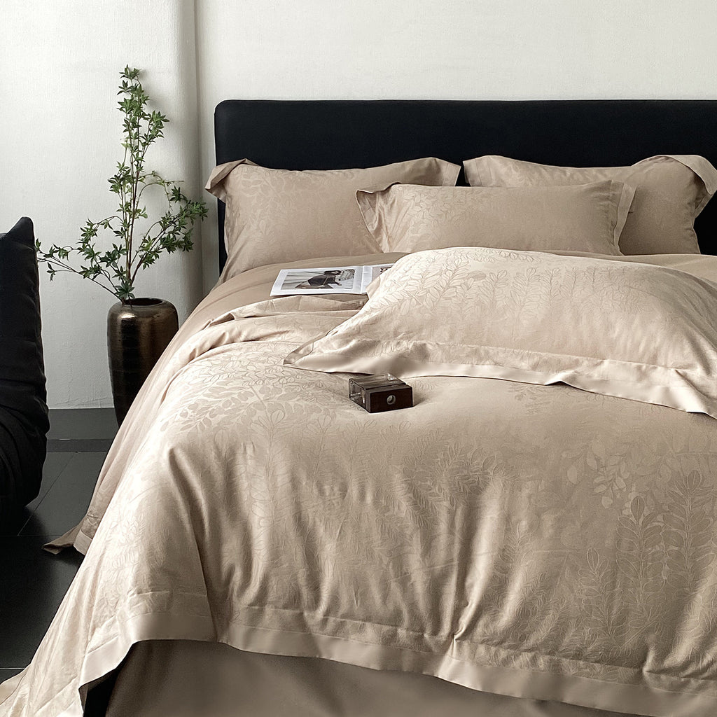 RegaliaSateen™ 4PCS Premium 100s Sateen Jacquard Bedding Set – Pure Cotton Sheet & Duvet Cover (Queen/King)