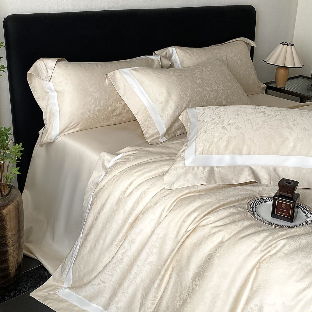 RegaliaSateen™ 4PCS Premium 100s Sateen Jacquard Bedding Set – Pure Cotton Sheet & Duvet Cover (Queen/King)