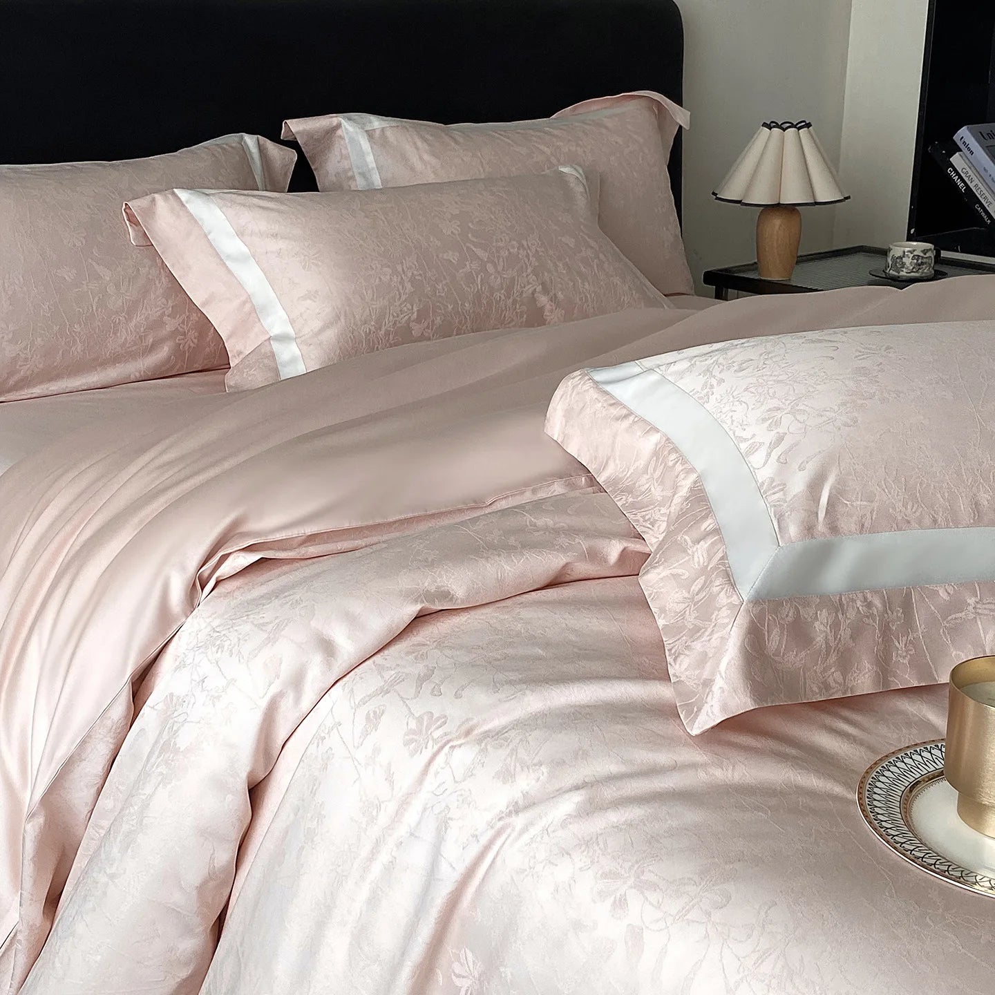 RegaliaSateen™ 4PCS Premium 100s Sateen Jacquard Bedding Set – Pure Cotton Sheet & Duvet Cover (Queen/King)