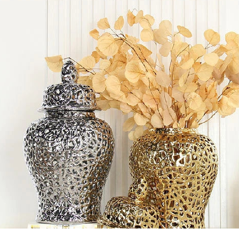 Échelon Gold – Ceramic Hollow Ginger Jar | Luxury Porcelain Home Decoration