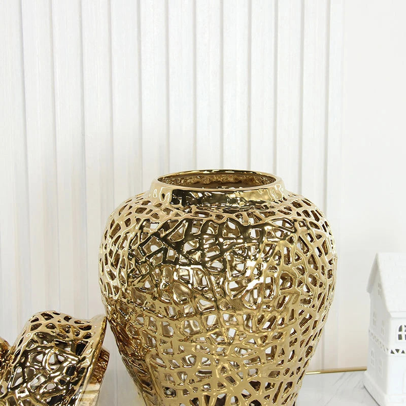 Échelon Gold – Ceramic Hollow Ginger Jar | Luxury Porcelain Home Decoration