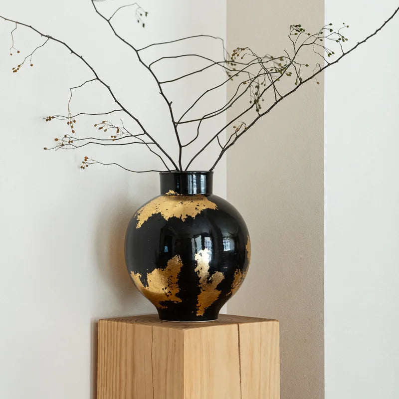 Aurelia Foil – Gold-Plated Porcelain Decorative Vase | Luxury Table Accent