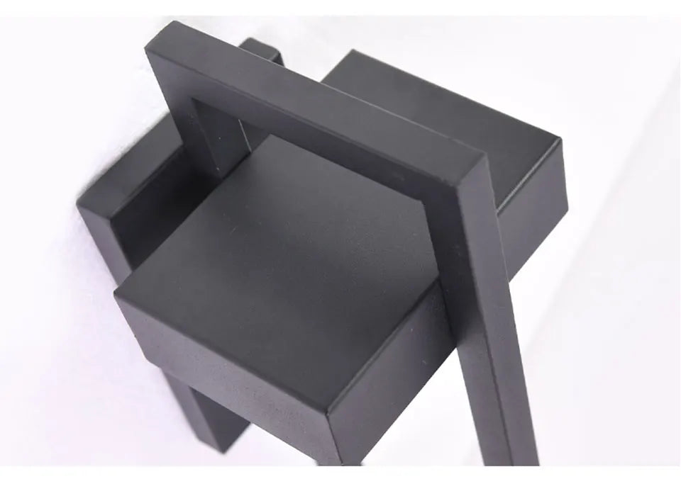 Castello Outdoor Light