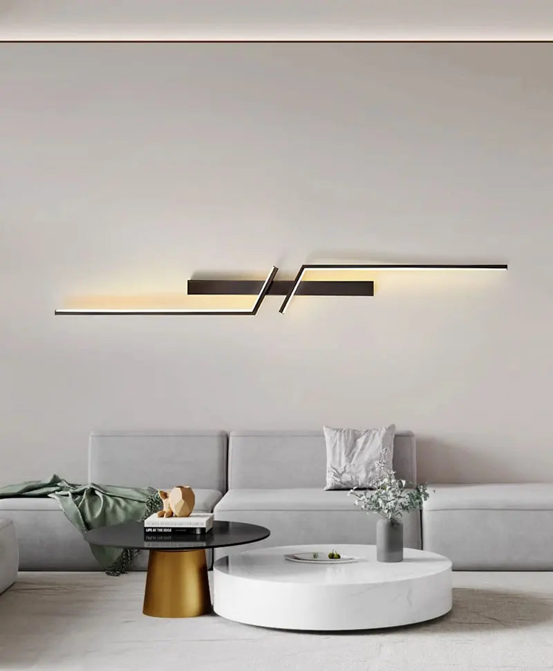 Obsidian Lux Wall Lamp