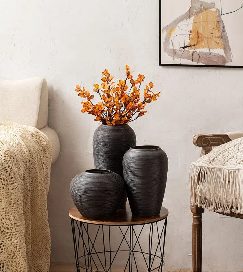 Obsidian Silence Vase by PurelyhomeDeco