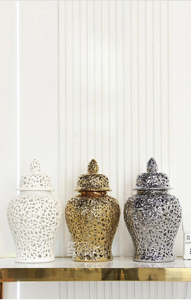 Échelon Gold – Ceramic Hollow Ginger Jar | Luxury Porcelain Home Decoration