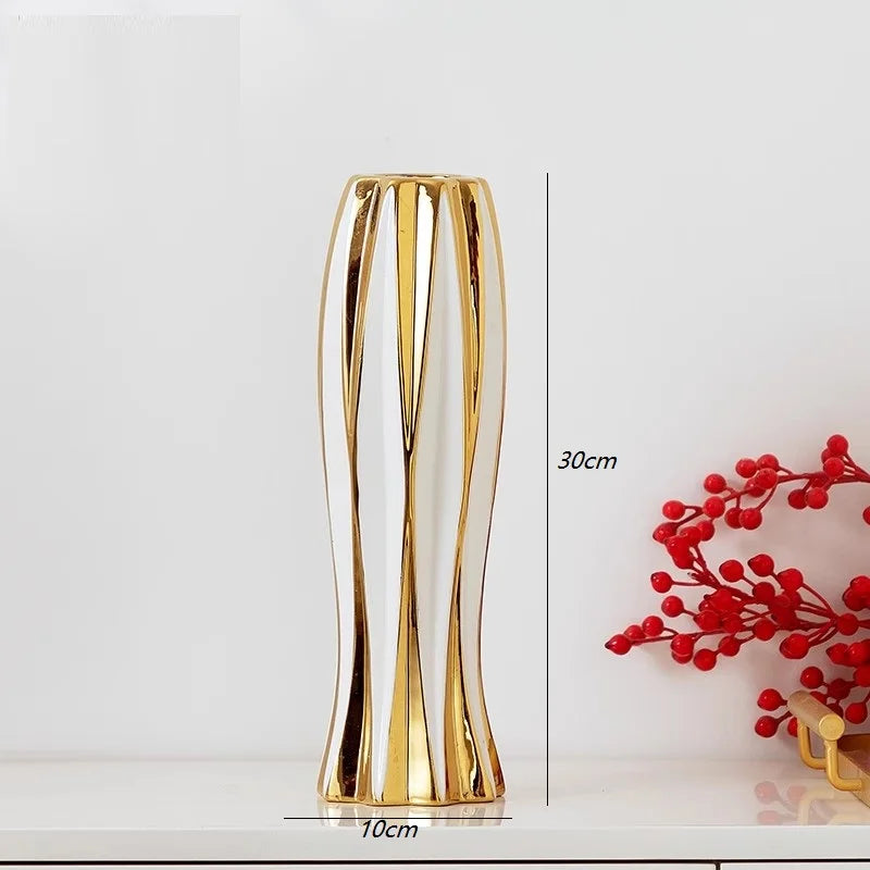 Château Luxe Gold Vase