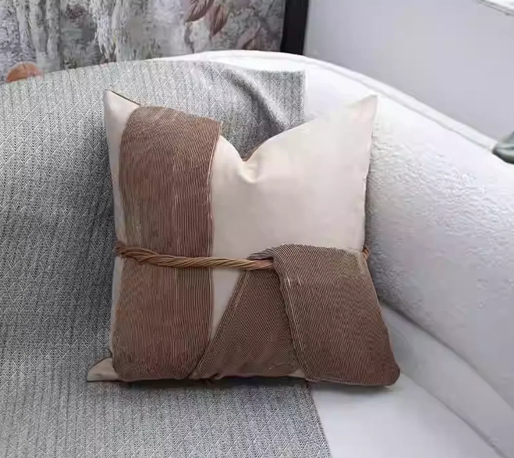 Velours Maison Pillow