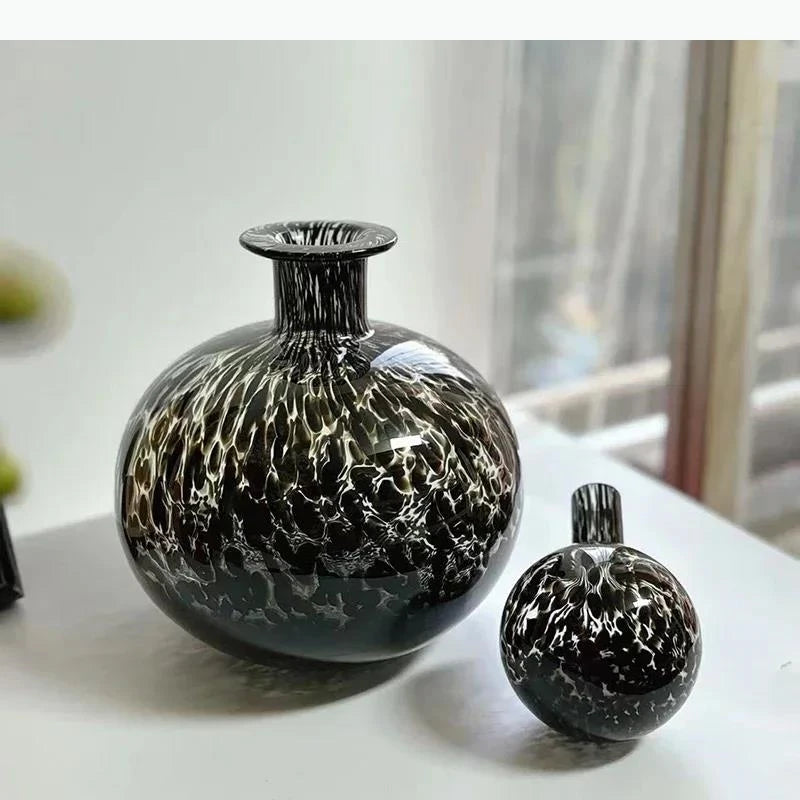 Aurora Leopard Vase