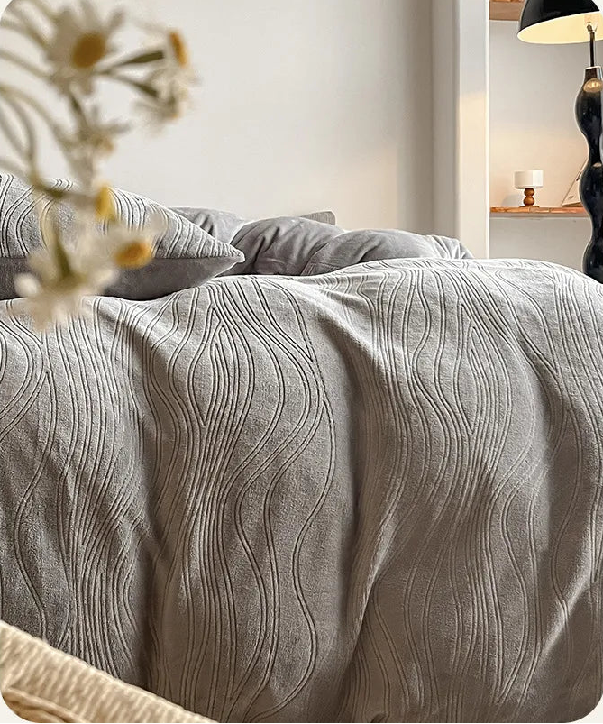 Noctavia Luxe Fleece Ensemble