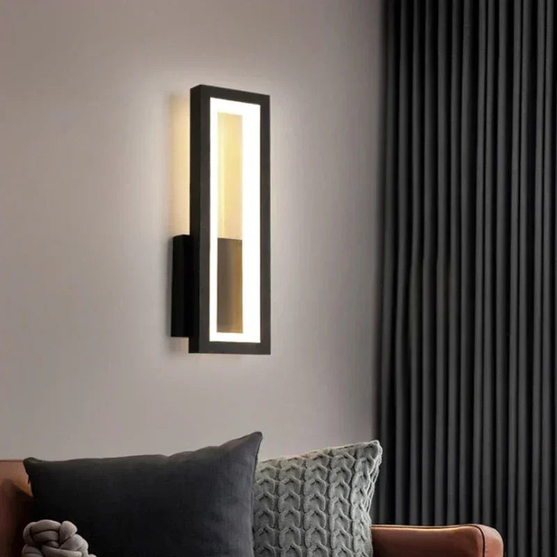 Linéa Duo – Modern Minimalist LED Wall Sconce | Black & White Bedside Light