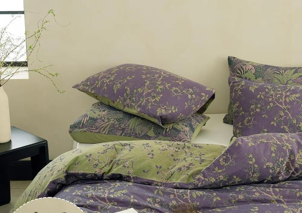 Violet Empress Jacquard Duvet Set