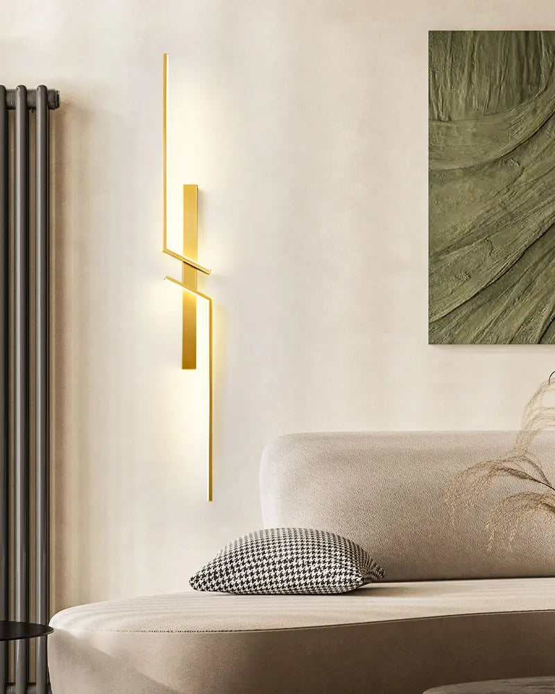 Obsidian Lux Wall Lamp