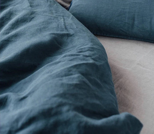 FlaxÉlysée™ Pure Linen Duvet Cover Set – Natural Flax French Linen Bedding with Coconut Button Closure