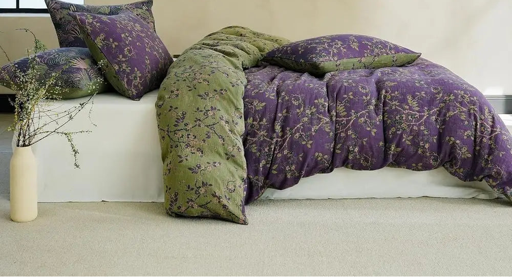 Violet Empress Jacquard Duvet Set