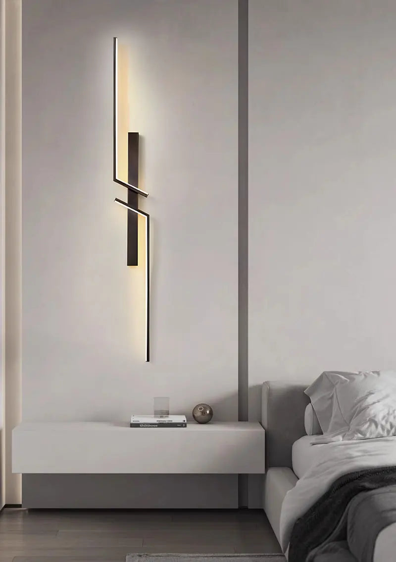 Obsidian Lux Wall Lamp